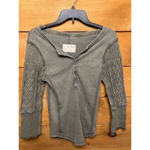 We The Free Gray Long Sleeve Top